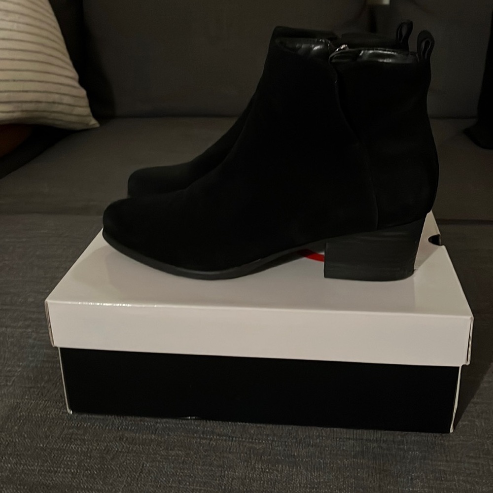 Blondo Iris Waterproof Black Suede Booties
